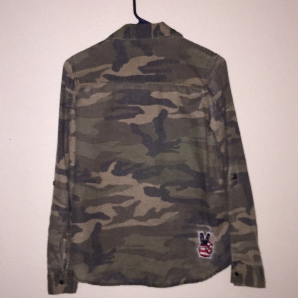 A camo flannel - Picture 3 of 4